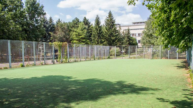 Спортивные площадки на территории санатория Украина. Ессентуки