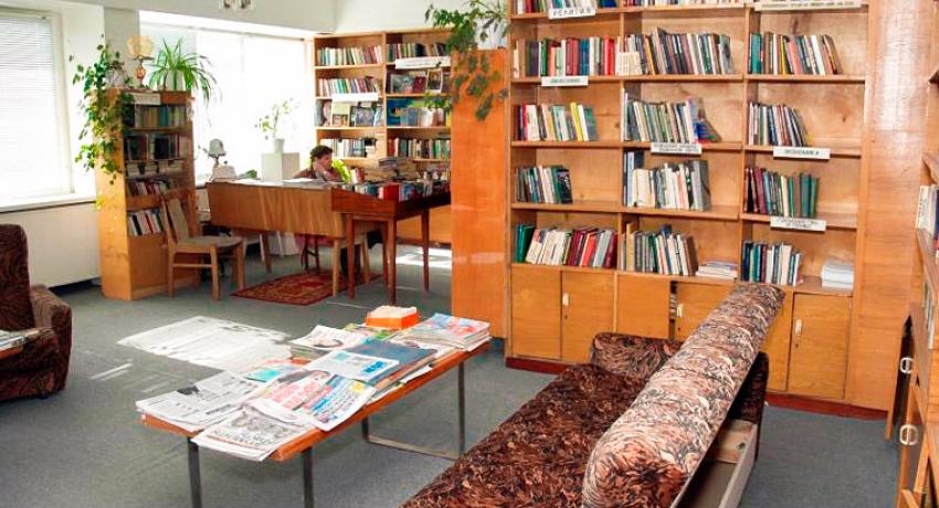 Библиотека в санатории Украина. Ессентуки