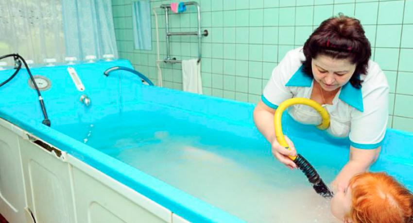 Подводный душ-массаж в санатории Украина. Ессентуки